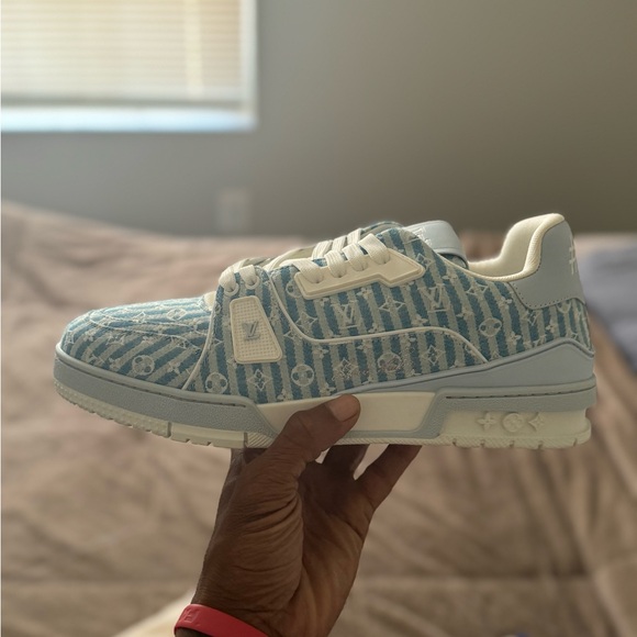 Louis Vuitton Trainers (Blue Striped Monogram Limited Edition) - Picture 2 of 3